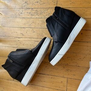 Black High-Top Women’s Fashion Sneakers